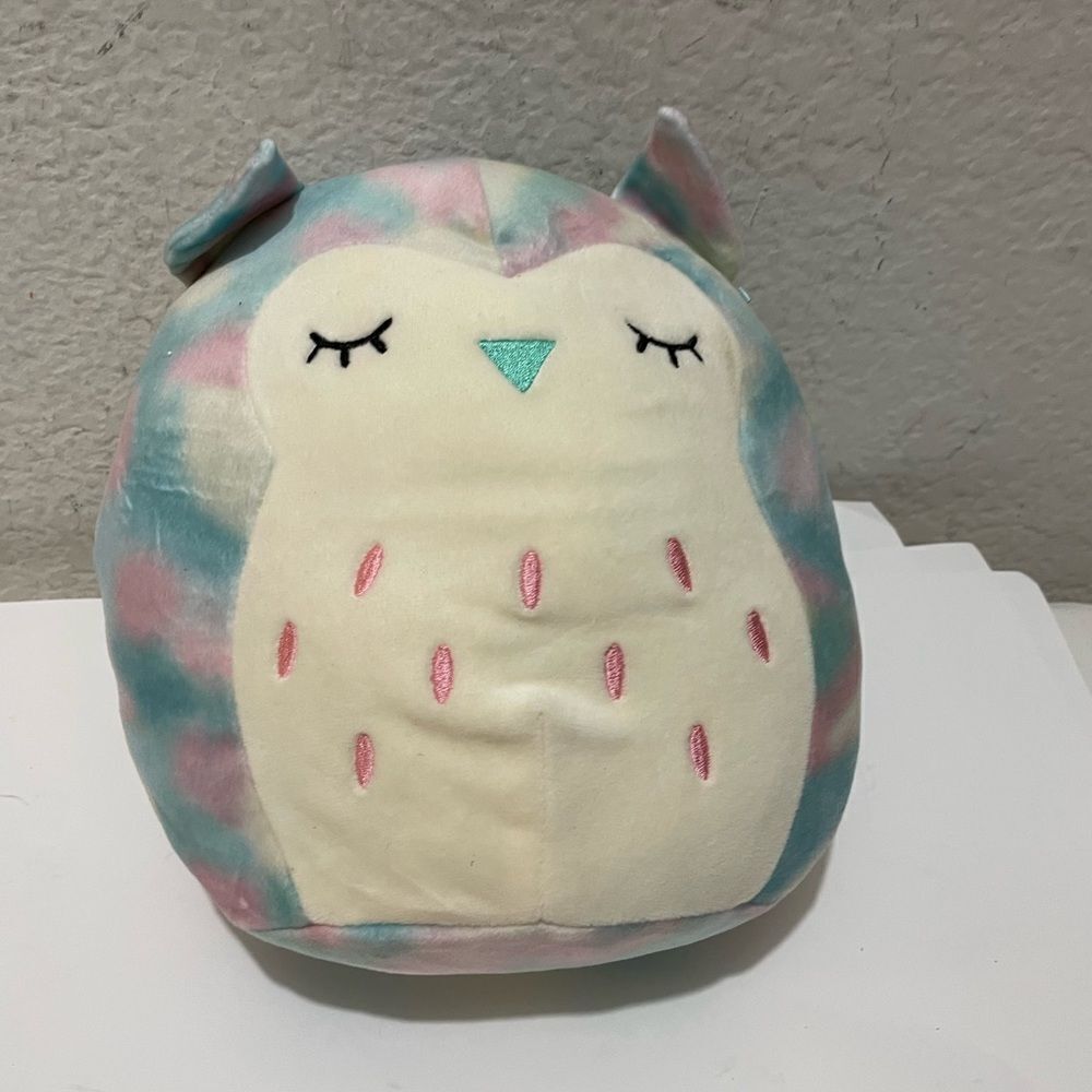 NWOT 8” Onea the Owl Squishmallow